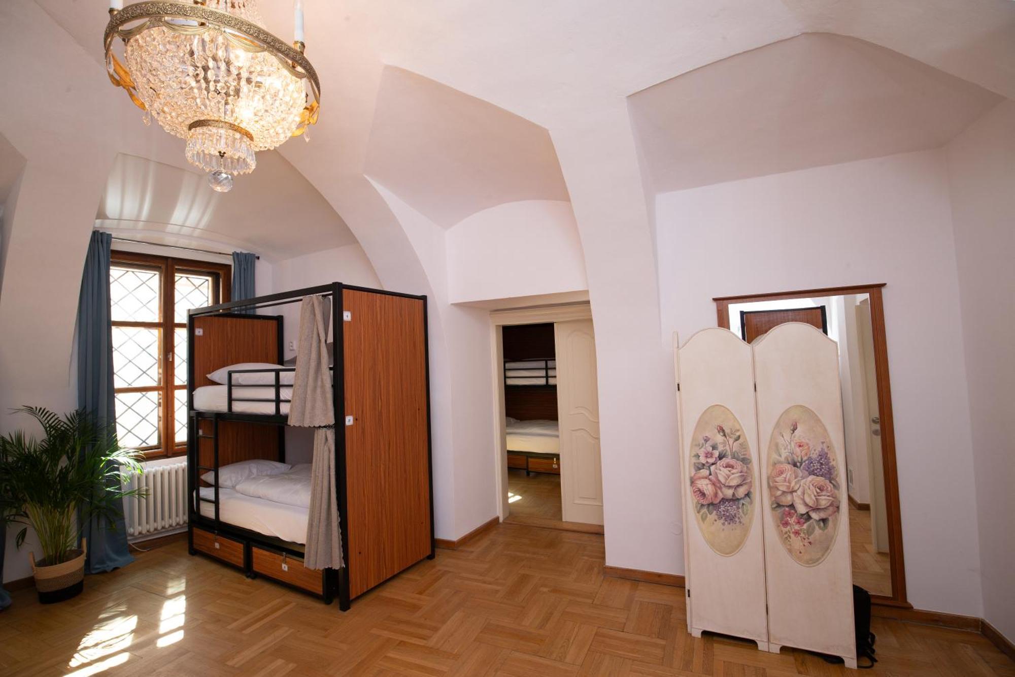 Women'S Only Hostel - Female Only Praha Eksteriør bilde